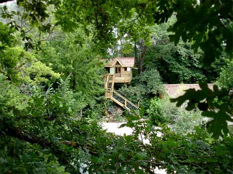 treehouse-cabin-pavilion