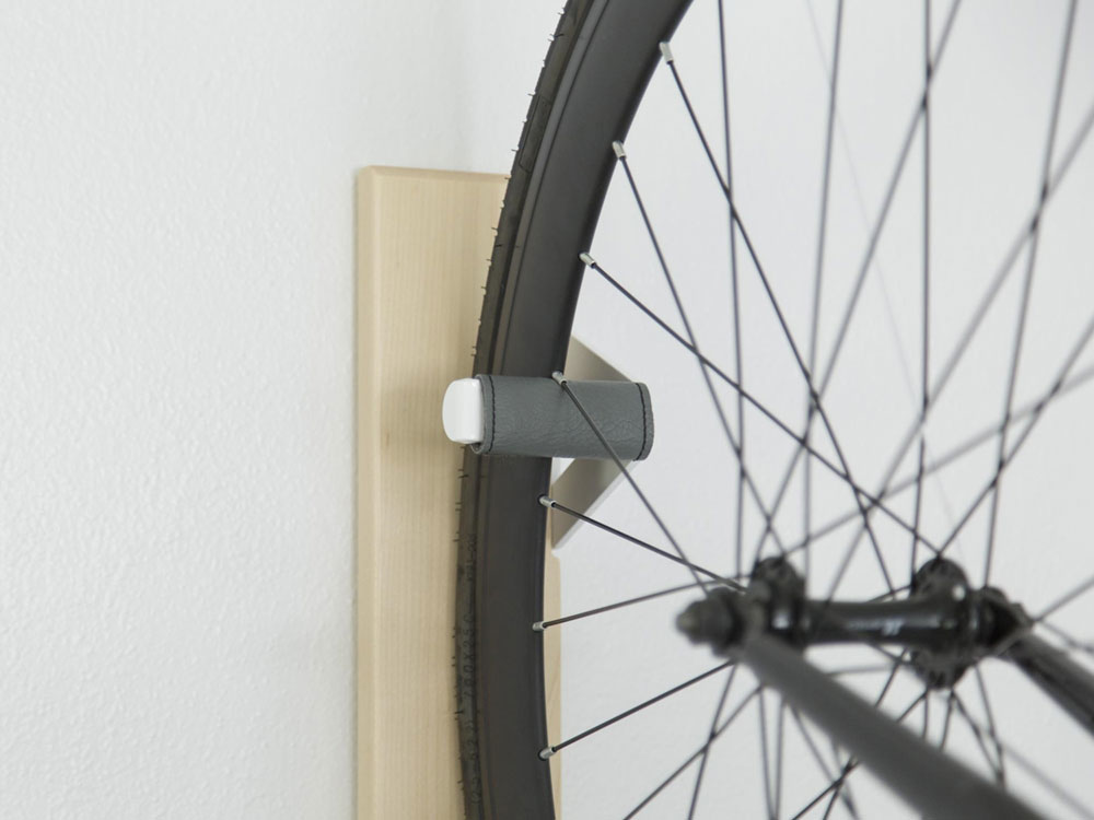 vertical-bike-rack-artifox2