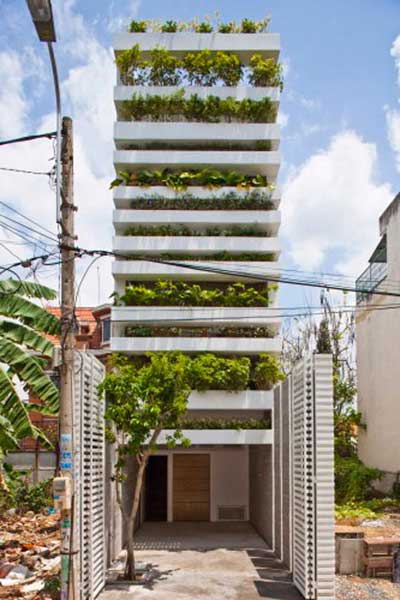 vertical garden house vtn 1 - stacking green: living behind a vertical garden
