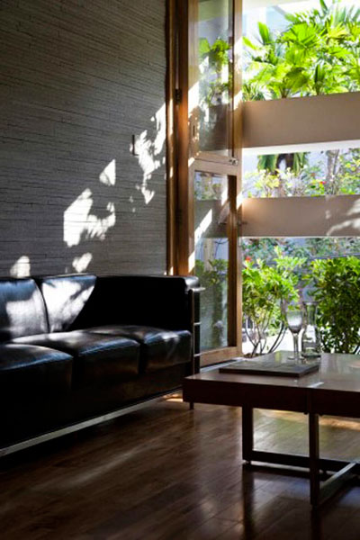 vertical garden house vtn 2 - stacking green: living behind a vertical garden