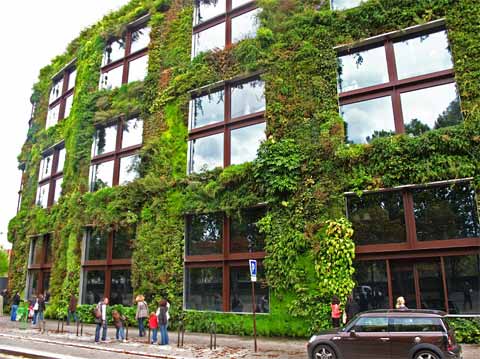 vertical-gardens-3