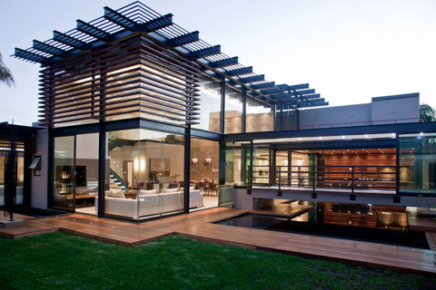 Modern Architecture - Villa renovation in South Africa - look from outside 