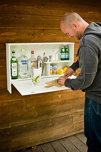 wall-mounted-bar-wallbanger-3