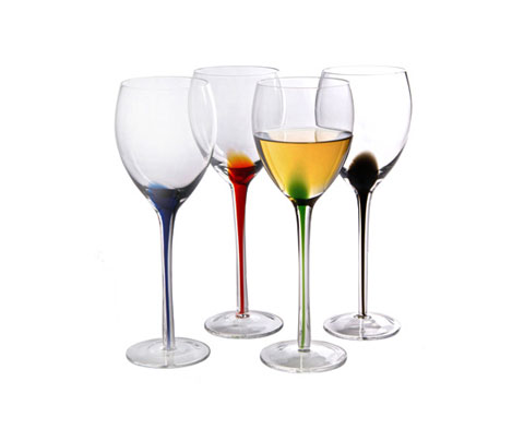 wine-glasses-splash