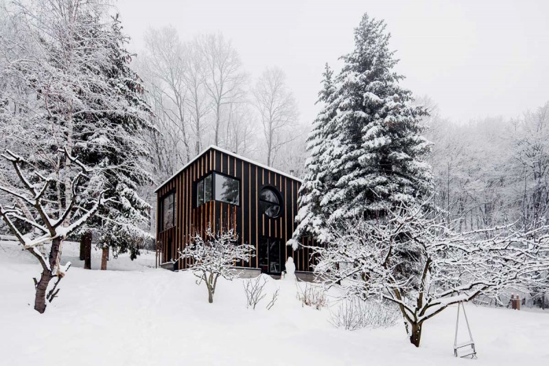 wooden prefab home t2a 800x533 - The Photographer’s House